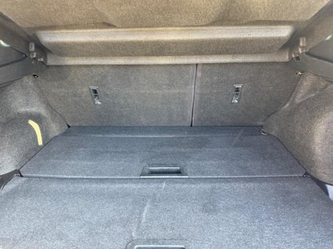 Nissan Qashqai 1.5 dCi N-Connecta Euro 6 (s/s) 5dr 37