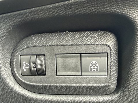 Vauxhall Mokka 1.2 Turbo 136 Griffin 5dr 31