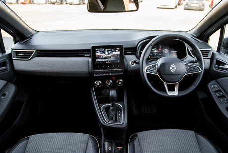 Renault Clio TECHNO E-TECH