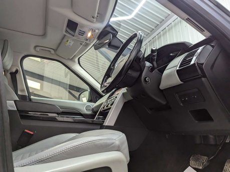 Land Rover Discovery 2.0 Discovery Luxury HSE SD4 Auto 4WD 5dr 50