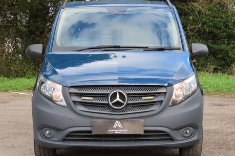Mercedes-Benz eVito 114 e 41kWh Pure Auto FWD L2 5dr (LWB) 2