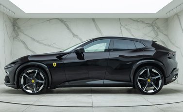 Ferrari Purosangue 5