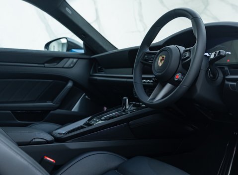 Porsche 911 Carrera 4 GTS (992.2) 13