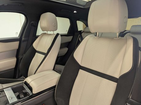 Land Rover Range Rover Velar 3.0 Range Rover Velar R-Dynamic HSE D300 Auto 4WD 5dr 37