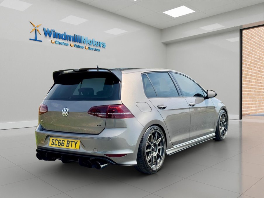 2016 Volkswagen Golf — image 4