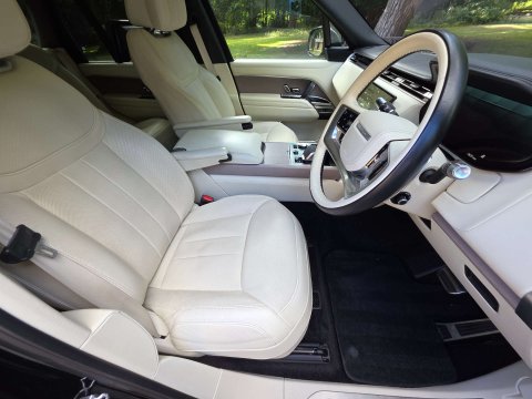 Land Rover Range Rover 3.0 Range Rover Autobiography D MHEV Auto 4WD 5dr 14