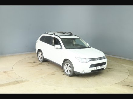 Mitsubishi Outlander DI-D GX 4