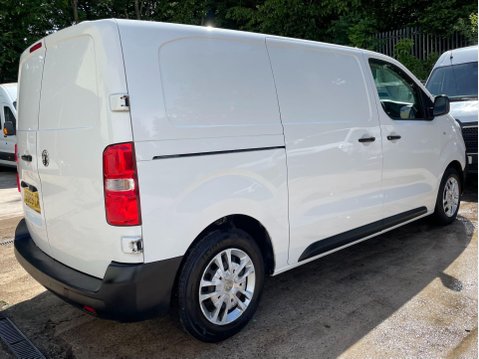 Vauxhall Vivaro 1.5 Turbo D 2700 Dynamic Panel Van 6dr Diesel Manual L1 H1 Euro 6 (s/s) (10 10