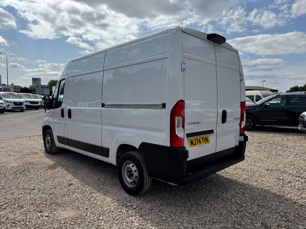 Citroen Relay MWB L2H2 (SOLD CM) Medium Roof Enterprise 35 Air Con Camera Sensors EURO 6 10