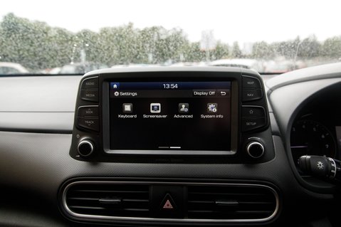 Hyundai KONA PREMIUM SE 31