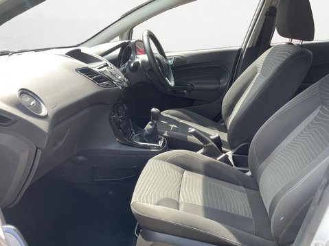 Ford Fiesta 1.0T EcoBoost Zetec Euro 6 (s/s) 5dr 14