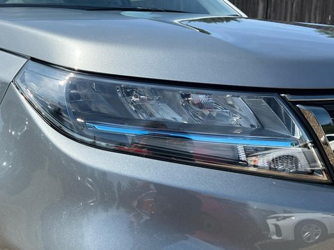 Suzuki Vitara SZ5 BOOSTERJET MHEV 13