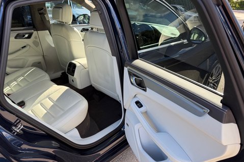 Porsche Macan TURBO PDK - HUGE SPEC - PAN ROOF - BOSE - CARPLAY 33