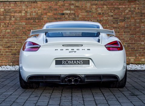 Porsche Cayman GT4 14