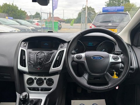 Ford Focus 1.0T EcoBoost Zetec Euro 5 (s/s) 5dr 30