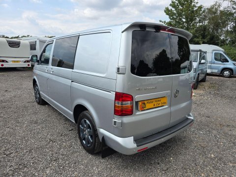 Volkswagen Campervan 14