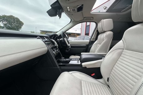 Land Rover Discovery 3.0 TD V6 First Edition SUV 5dr Diesel Auto 4WD Euro 6 (s/s) (258 ps) 34