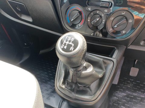 Fiat Qubo 1.4 Lounge Euro 6 5dr WAV Wheelchair Accessible Vehicle 44