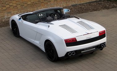 Lamborghini Gallardo LP 560-4 Spyder 9