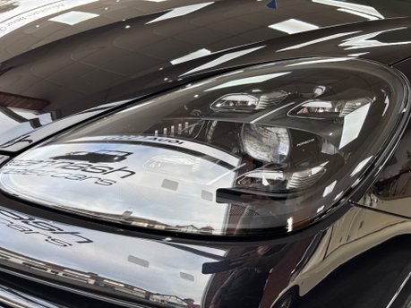 Porsche Cayenne 4.0 V8 E-Hybrid 17.9kWh Turbo S Coupe 5dr Petrol Plug-in Hybrid (680ps) 12