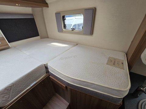 Swift Escape 684 Motor Home 49
