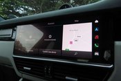 Porsche Cayenne 3.0 V6 E-Hybrid 17.9kWh Platinum Edition TiptronicS 4WD Euro 6 (s/s) 5dr (3 13