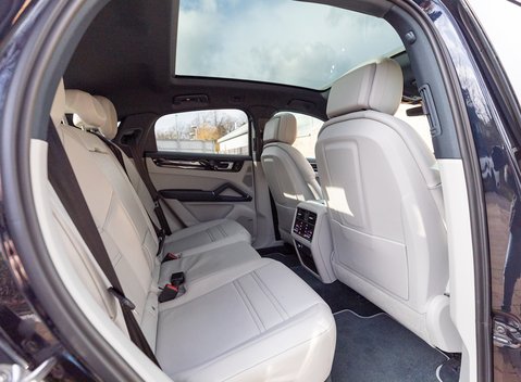 Porsche Cayenne E-Hybrid Coupé 15