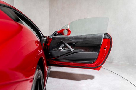 Ferrari 812 Competizione HUGE SPECIFICATION. 4-LAYER PAINT. CARBON FIBRE INT & EXT. TWO-TONE LIVERY. 15