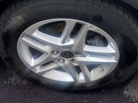 Toyota C-HR 1.8 VVT-h GPF Icon SUV 5dr Petrol Hybrid CVT Euro 6 (s/s) (122 ps) 27