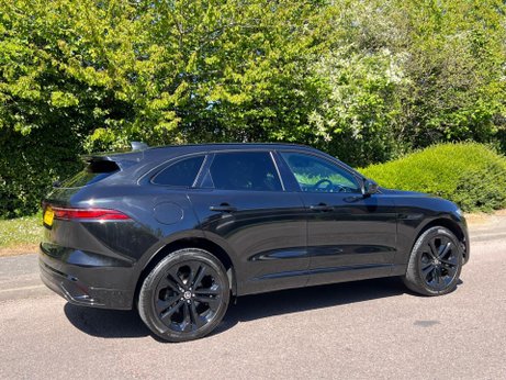 Jaguar F-Pace 2.0 D200 MHEV R-Dynamic HSE Black Auto AWD Euro 6 (s/s) 5dr 58