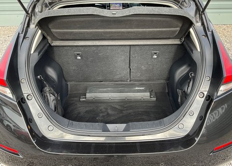 Nissan LEAF TEKNA 19