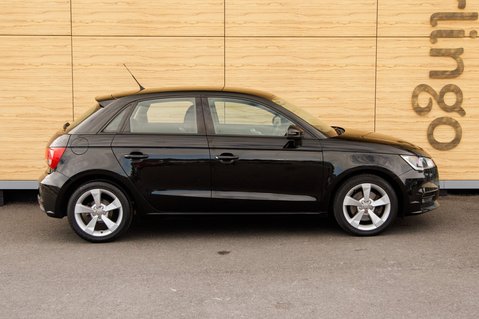 Audi A1 SPORTBACK TFSI SPORT 12