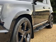 Land Rover Defender V8 19
