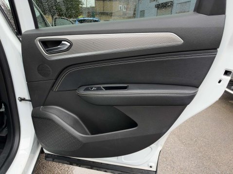 Renault Arkana 1.6 E-TECH techno SUV 5dr Petrol Hybrid Auto 2WD Euro 6 (s/s) (145 ps) 33