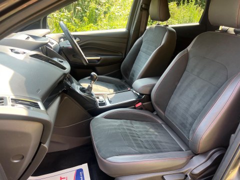 Ford Kuga ST-LINE TDCI 18