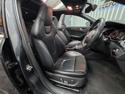 Audi RS4 4.2 FSI V8 Estate 5dr Petrol S Tronic quattro Euro 5 (450 ps) 7
