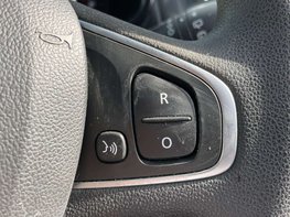 Renault Clio 1.1 Clio Play 5dr 36