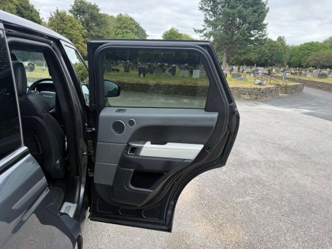 Land Rover Range Rover Sport 3.0 Range Rover Sport Autobiography Dynamic SDV6 Auto 4WD 5dr 23