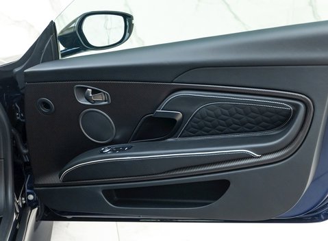 Aston Martin DBS Superleggera 18