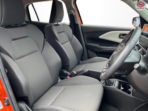 Suzuki Swift 1.2 Mild Hybrid Motion 5dr 17