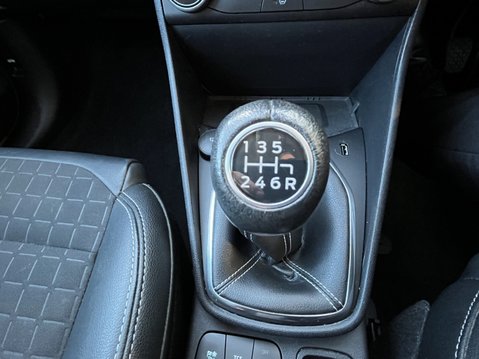 Ford Fiesta 1.0 EcoBoost Hybrid mHEV 125 Titanium X 5dr 19