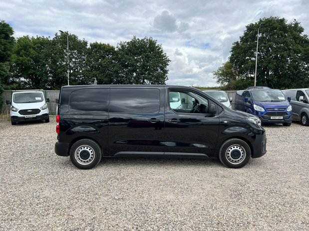 Toyota Proace MWB L2H1 Low Roof Active 2700 Air Con EURO 6 NO VA 5