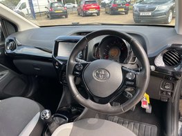 Toyota Aygo 1.0 Aygo X-Press VVT-i 5dr 17