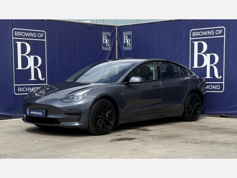 Tesla Model 3 Saloon 4dr Electric Auto RWD (241 bhp) 9