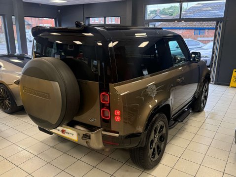 Land Rover Defender 3.0 Defender X MHEV Auto 4WD 3dr 17