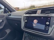 Volkswagen Tiguan 2.0 Tiguan R-Line TDI BlueMotion Technology 4Motion Semi-Auto 4WD 5dr 35