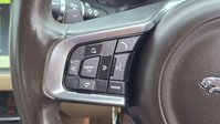 Jaguar XF 2.0d Portfolio Saloon 4dr Diesel Auto Euro 6 (s/s) (163 ps) 24