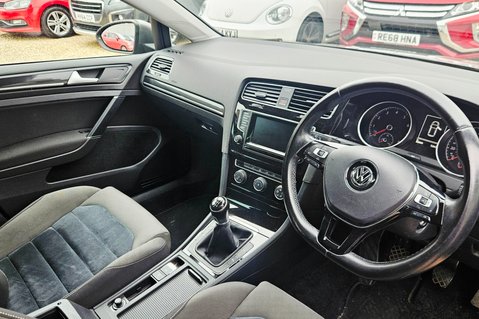 Volkswagen Golf GT TSI 150 BHP BLUEMOTION TECHNOLOGY LOOK! 1 PREVIOUS KEEPER! 9 SERVICES! 4