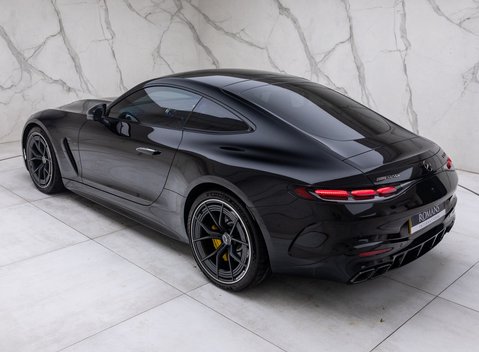 Mercedes-Benz Amg GT 63 PREMIUM + 9