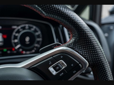 Volkswagen Golf 2.0 Golf GTi TCR Semi-Auto 5dr 12